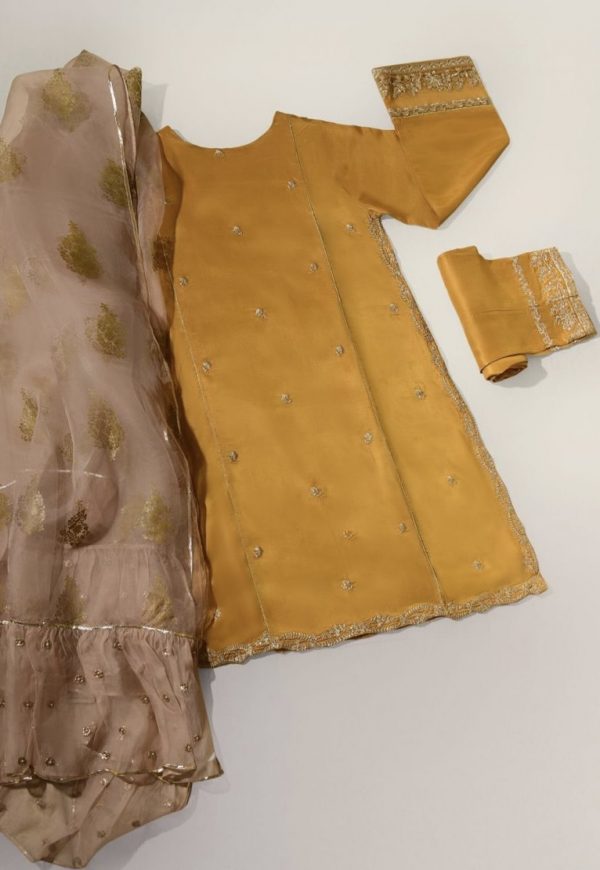 Agha Noor Formal Wear- Mustard Yellow Formal - Image 3